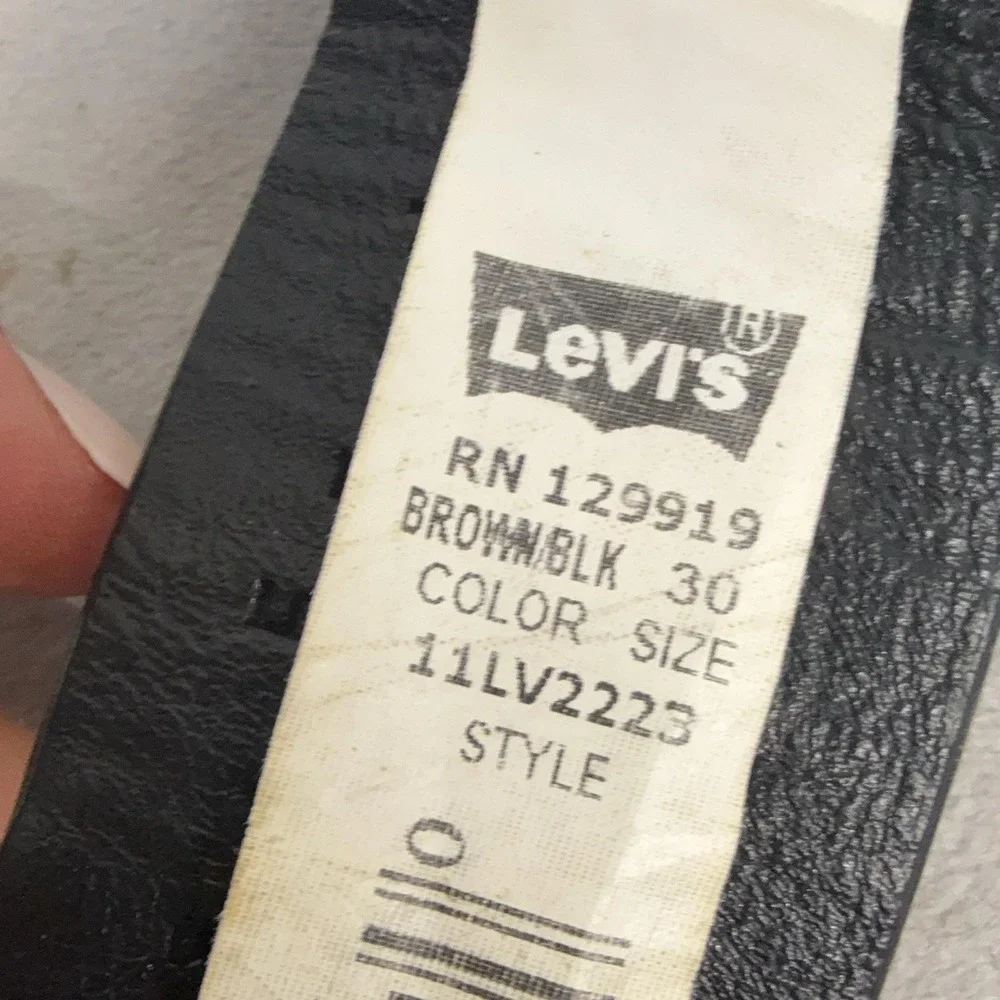 Levi's Belt Mens 30 Brown Black Reversible Leather Dress Silver Buckle Logo